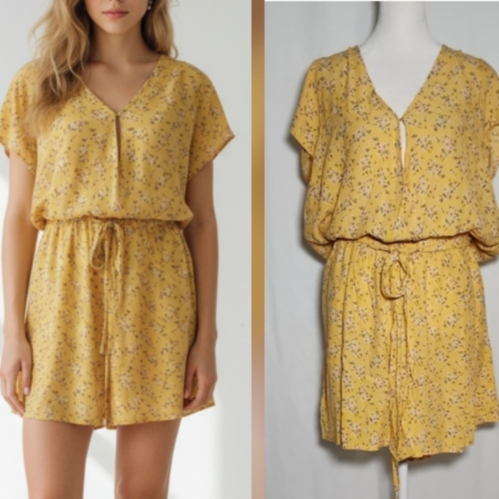 American Eagle Outfitters Yellow Floral Romper